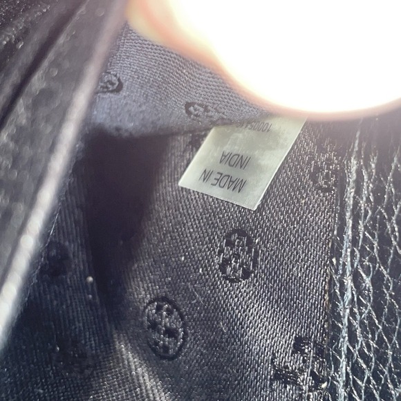 Tory Burch Taylor Zip Continental Wallet in Black Pebbled Leather With Tassel - Picture 11 of 15